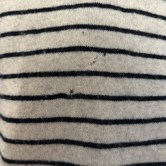 Vince Wool & Cashmere Striped Sweater - Picture 7 of 10